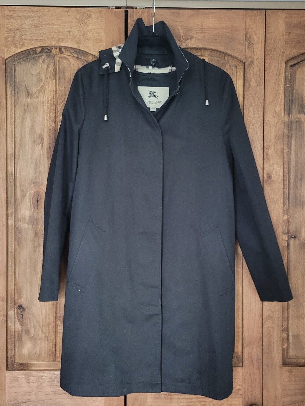 Burberry Black Hooded Lightweight Trench Coat:2
